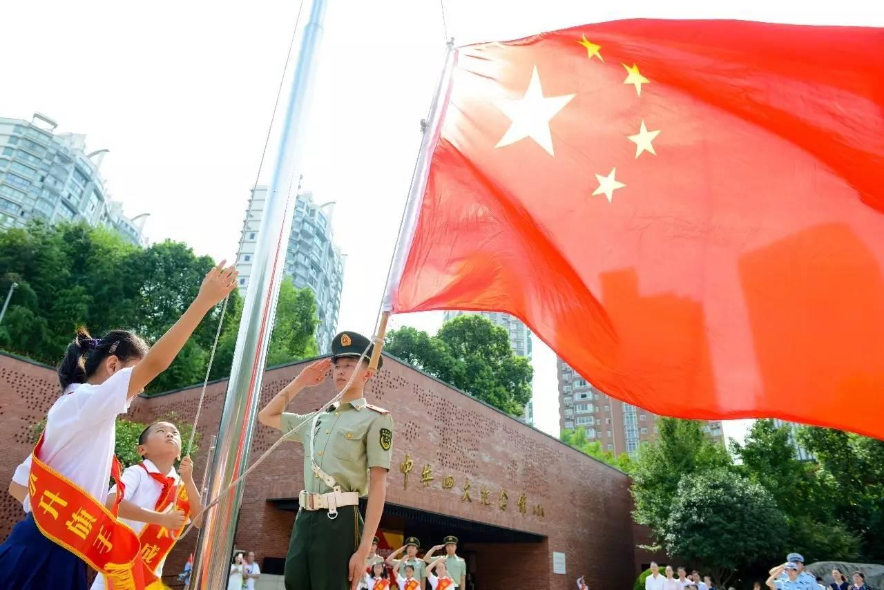 “蝇贪蚁腐”为何其害如“虎”?