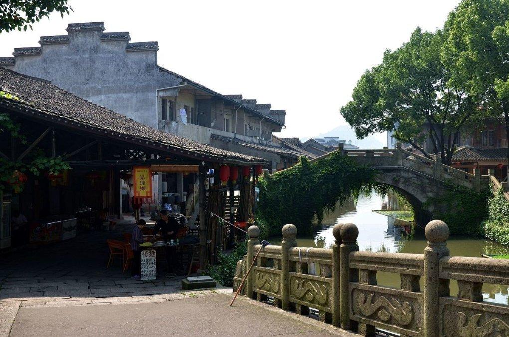 森迪穿越魔法学院