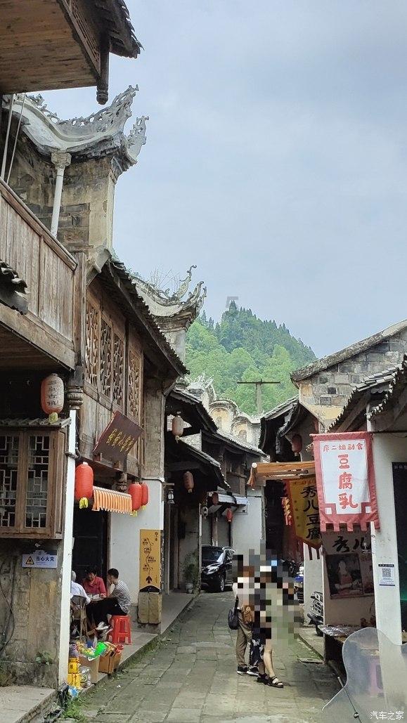 举行“体育大拜年 健康迎新春”篮球赛