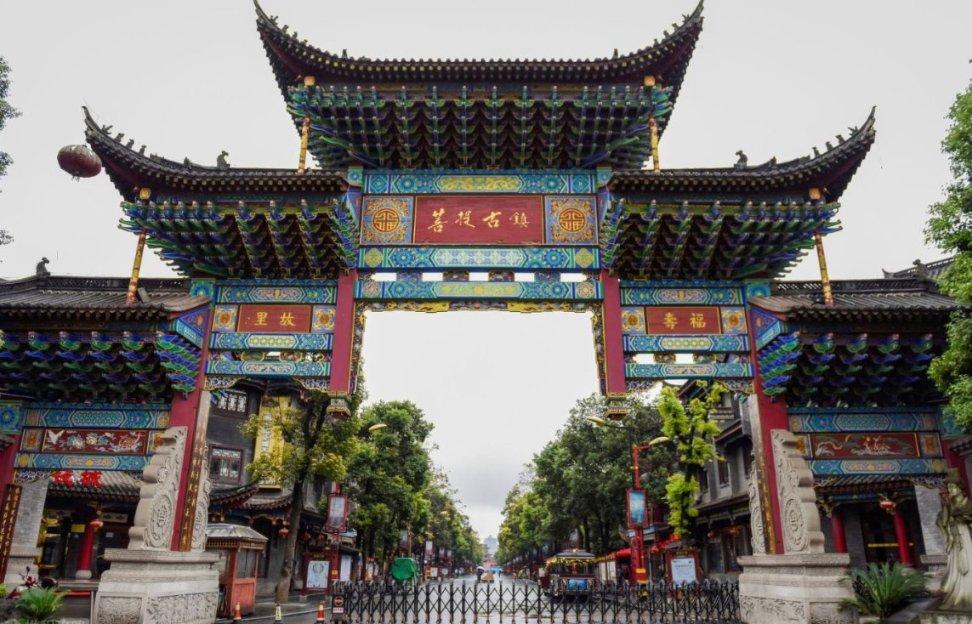 玉屏应征青年参加体检