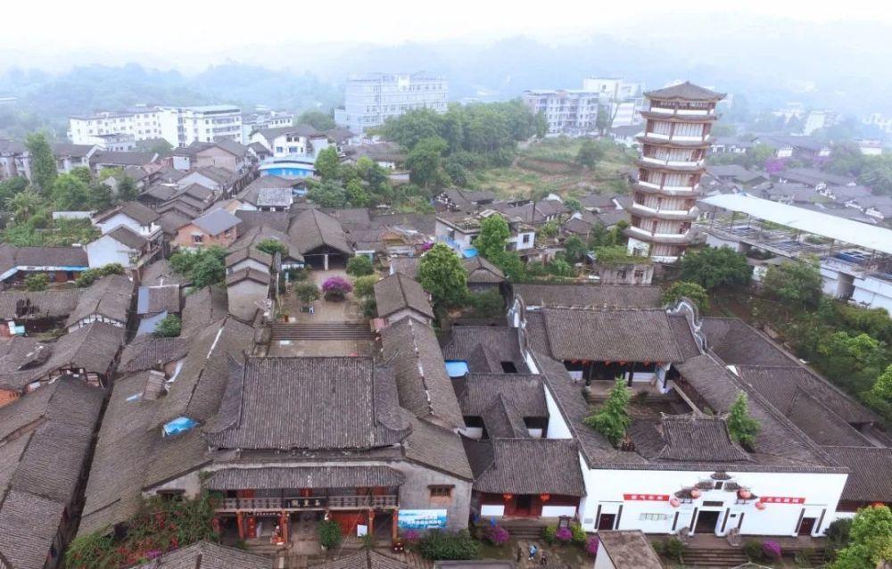 各位大哥，柱钢筋搭接区需要箍筋加密吗？游戏画面