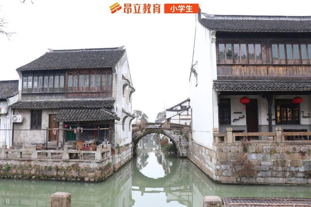 能多干就多干能快干就快干 全力以赴跳起摸高争先进位